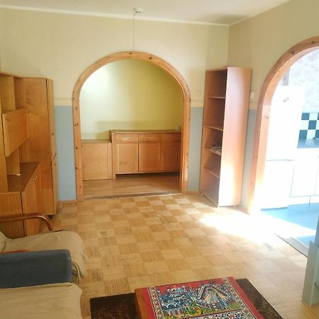Economy Baltics Apartments - Liivamaee Tallinn Bagian luar foto